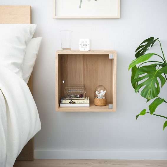 GIÁ VUÔNG TREO TƯỜNG CÓ CỬA KÍNH EKET IKEA - MÀU SỒI 35x25x35 cm