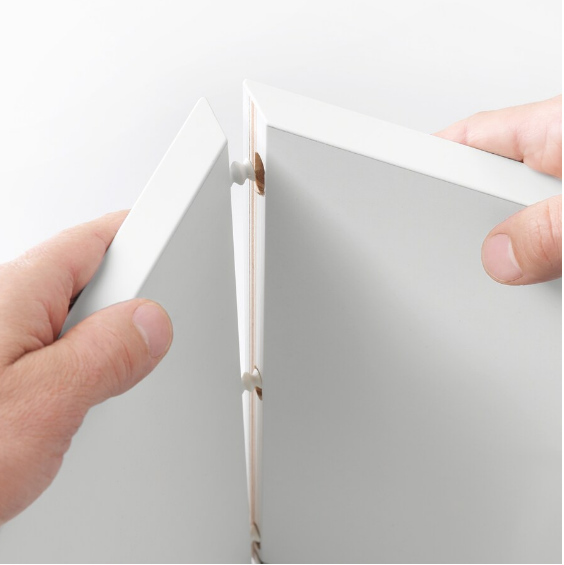 GIÁ VUÔNG TREO TƯỜNG CÓ CỬA KÍNH EKET IKEA - XÁM NHẠT 35x25x35 cm