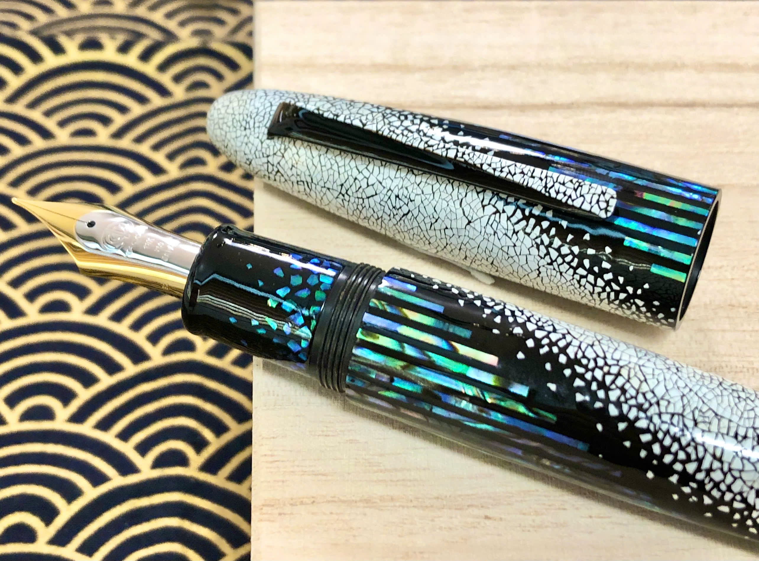 BÚT MÁY TACCIA EMPRESS WINTER BREATH TEP-3395F-WB