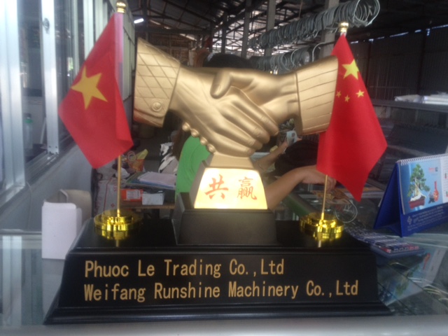 Trên thị trường xuất hiện máy cuốn rơm nhái thương hiệu RUNSHINE