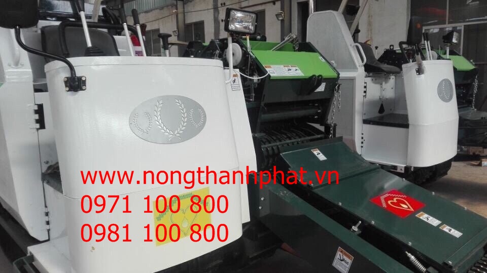 Máy cuốn rơm tự hành bánh xích giá rẻ