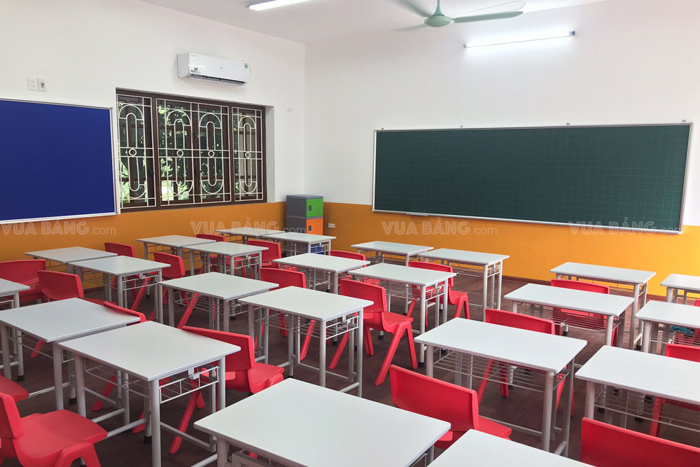 Hệ thống 60 bảng từ xanh & ghim cho trường THCS Phương Nam