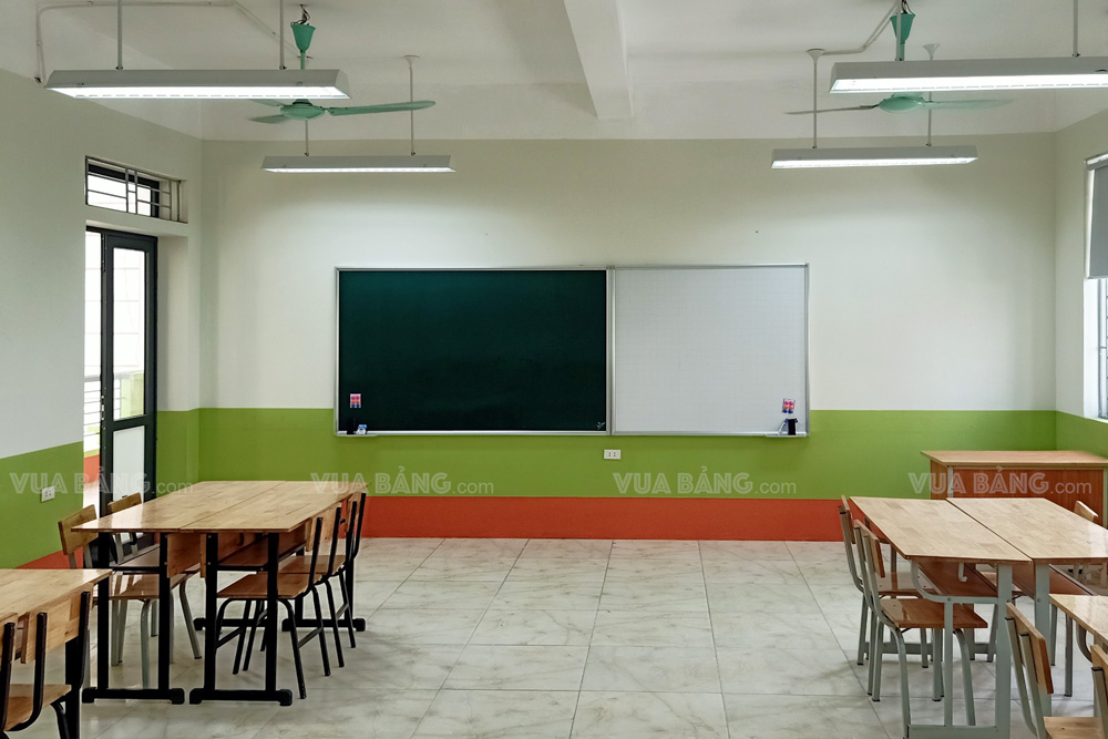 Hướng dẫn vệ sinh bảng từ trắng (hoặc từ xanh) hiệu quả [VUA BẢNG]