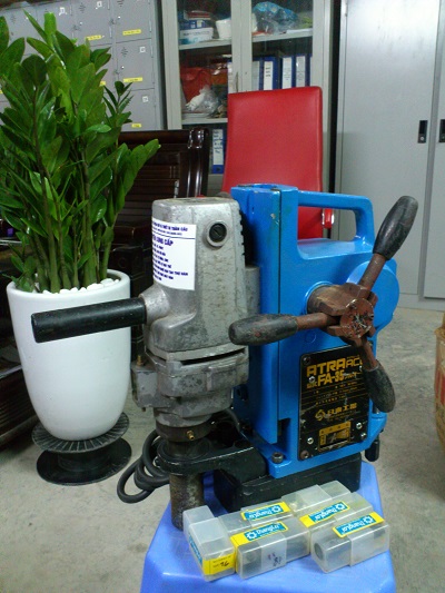Chuyên cung cấp các loại máy khoan từ Nhật bãi chất lượng, giá tốt.