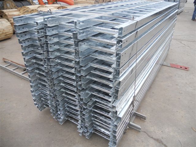 ROBOT HÀN PALLET, HÀN TẤM