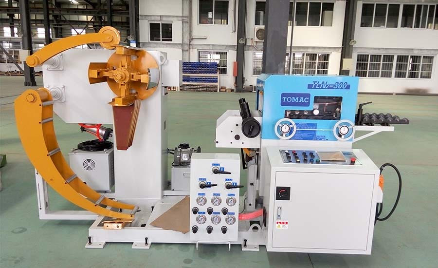 Robot cấp phôi máy dập và những lợi ích cho nhà máy sản xuất