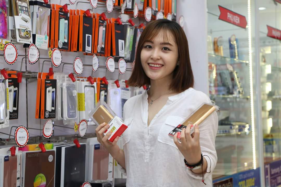 TỰ LẮP ĐẶT KỆ MÓC TREO PHỤ KIỆN ĐIỆN THOẠI DỄ DÀNG