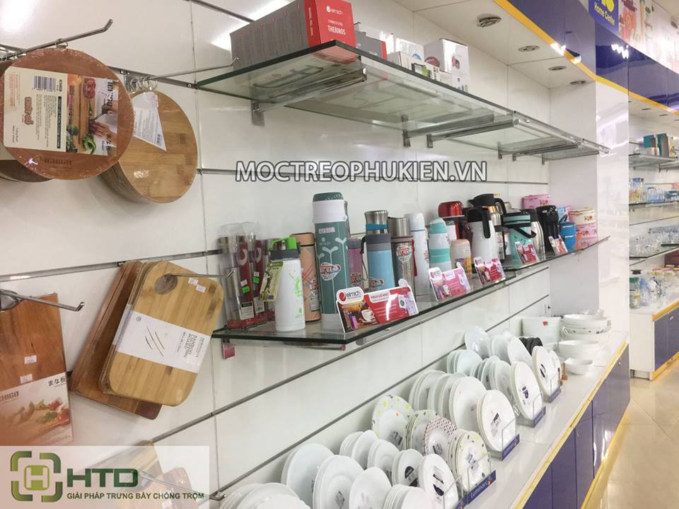 MŨI SOI RÃNH GỖ  VÀ RÃNH NHÔM CÀI TẤM SLATWALL CỦA HTD VIỆT NAM.