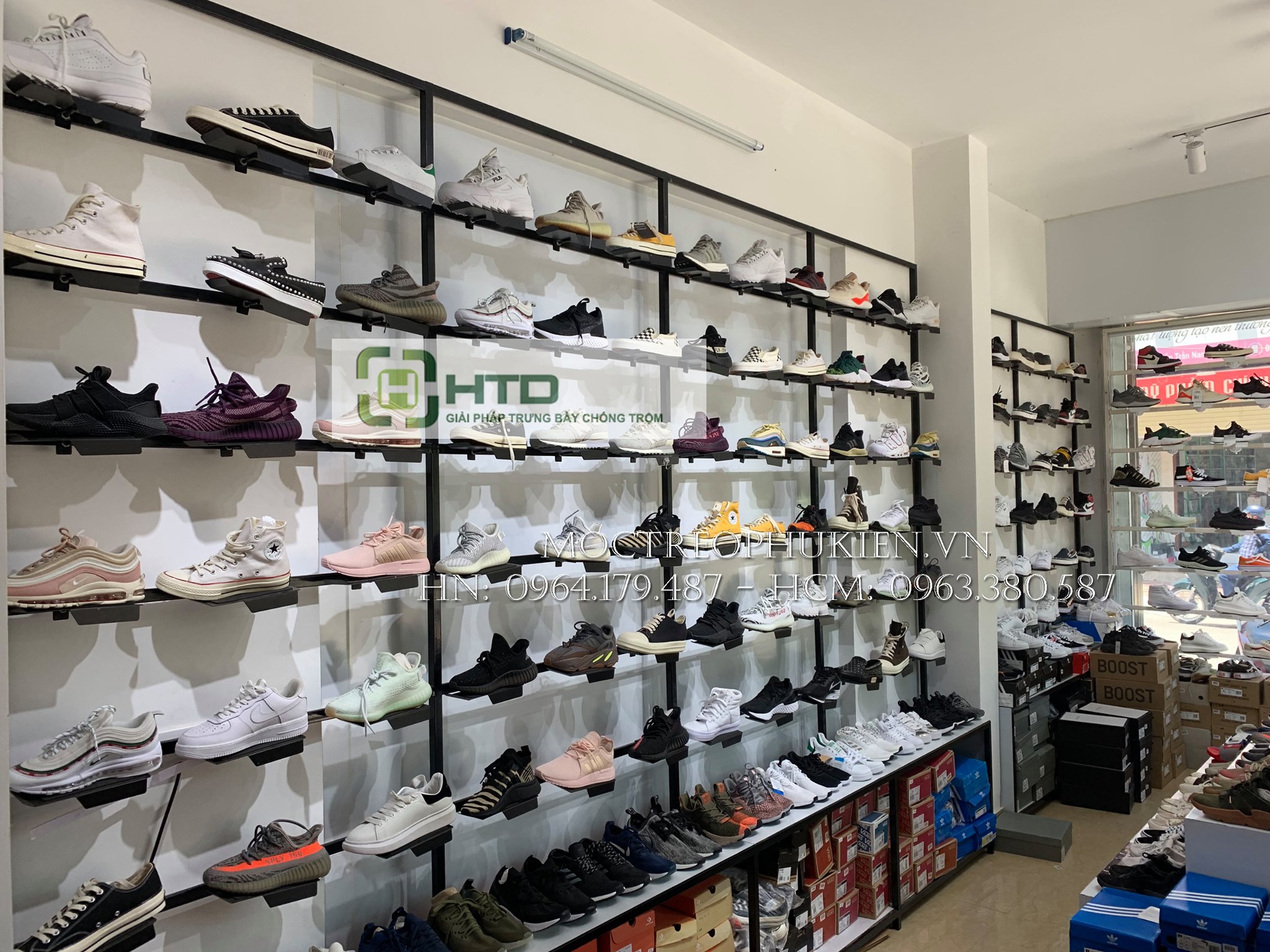 Combo giá kệ trưng bày giày thể thao cho cửa hàng thời trang