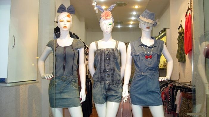 Những thứ bạn cần để hoàn tất một không gian cho cửa hàng quần áo