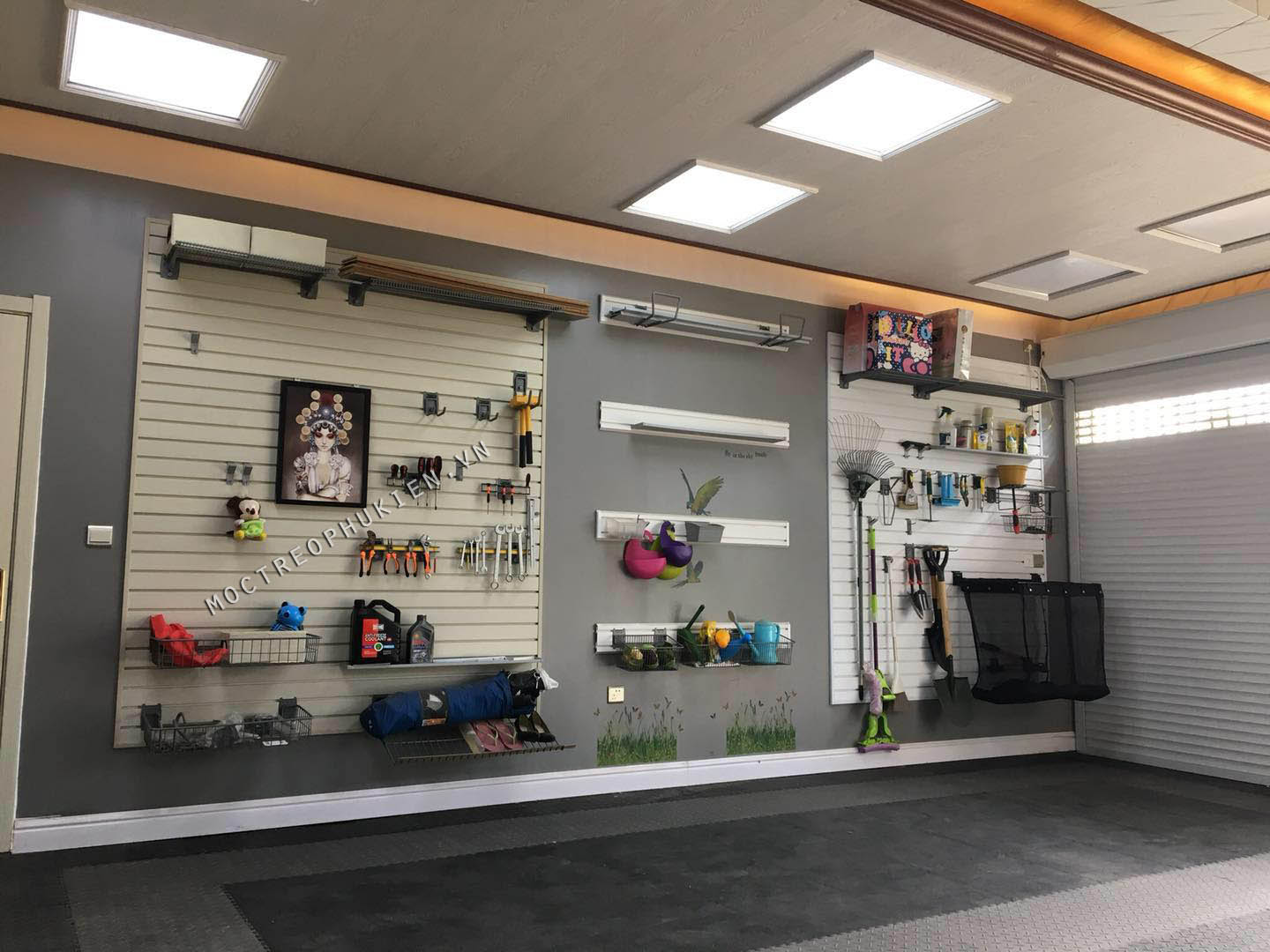 Xu hướng sử dụng tấm rãnh nhựa Panel slatwall PVC năm 2019
