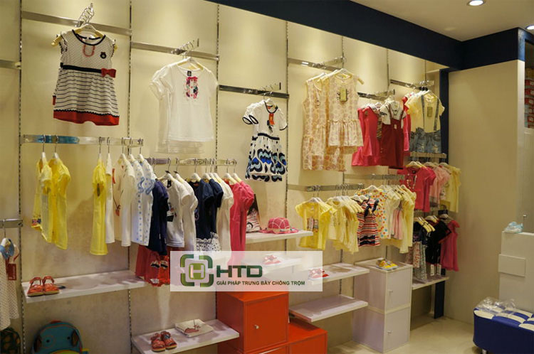 kệ treo quần áo