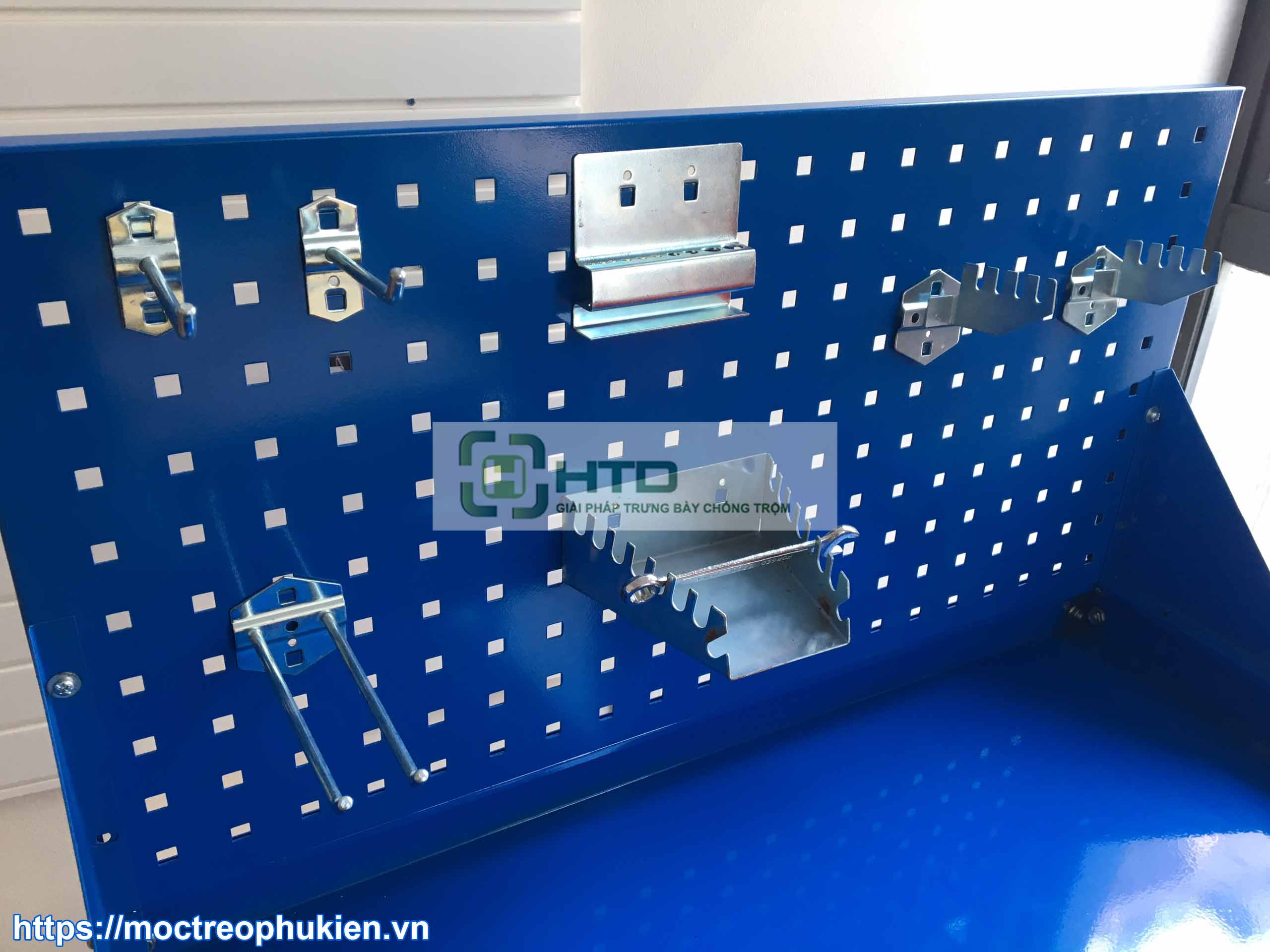 Bộ kệ treo dụng cụ có bánh xe