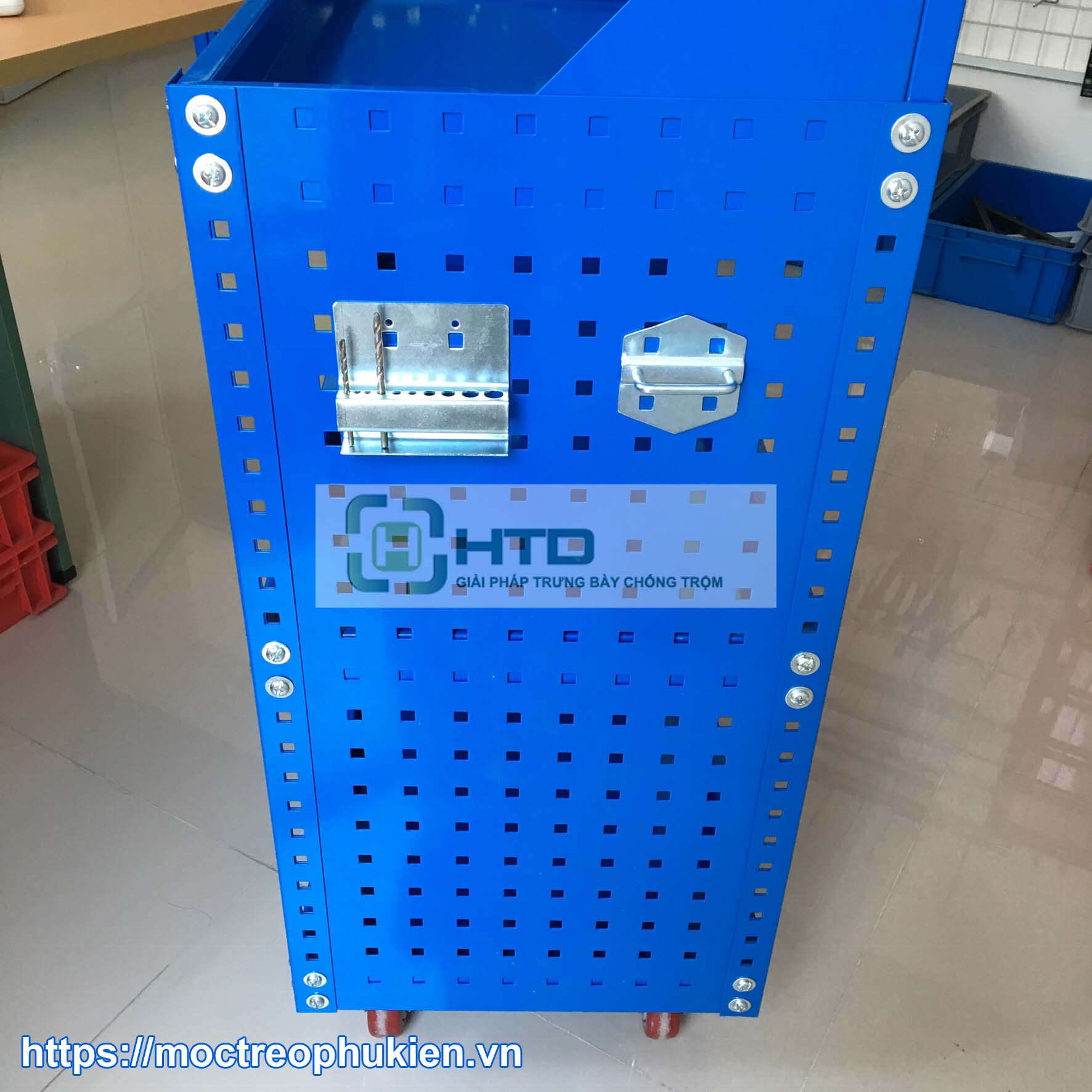 Bộ kệ treo dụng cụ có bánh xe