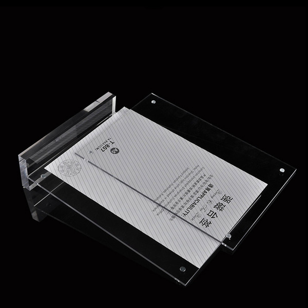 đế mica kẹp bảng giá