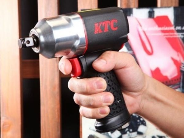 Hướng dẫn sử dụng súng bắn bu lông hơi hiệu quả, an toàn