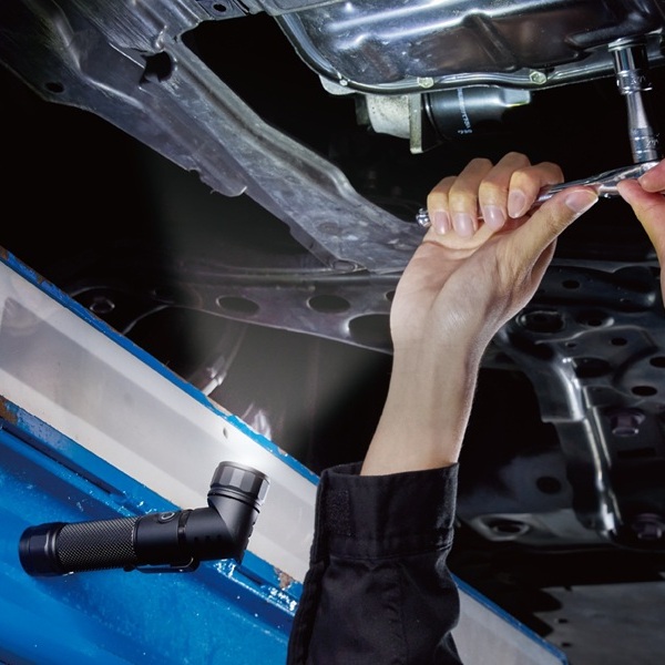 Phần đầu đèn LED xoay, xoay 90 độ, AL816HA, độ sáng 1.000 lm