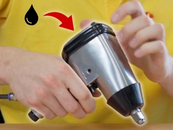 Vệ sinh và tra dầu cho súng vặn ốc khí nén