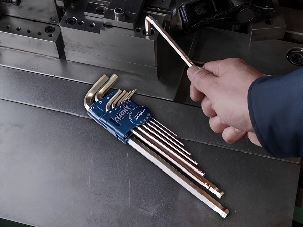 Bộ lục giác EIGHT được sử dụng rộng rãi trong bảo trì máy công nghiệp