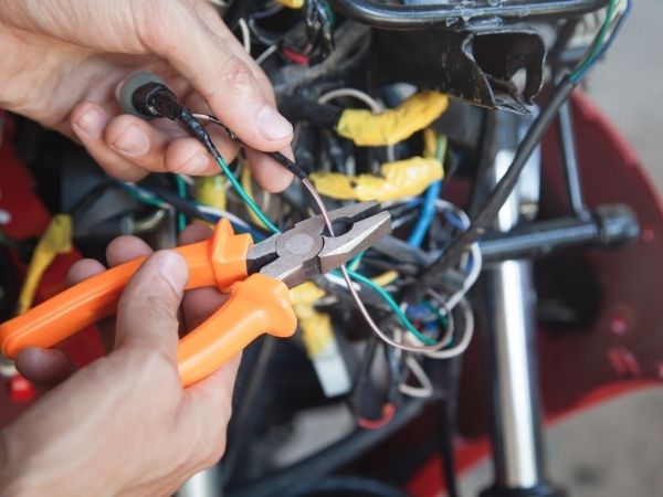 Tìm hiểu các loại kìm cắt thông dụng trong sửa chữa, bảo dưỡng xe cùng An Khánh