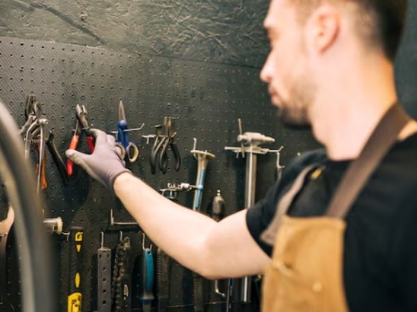 Kìm cắt và vai trò trong sửa chữa, bảo dưỡng xe