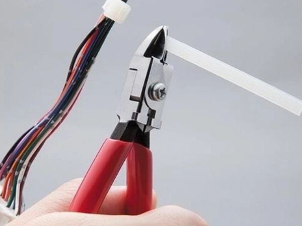 Kìm cắt dây nhựa PNC-125
