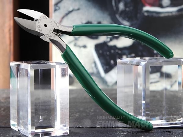 Kìm cắt dây điện KTC EN-21S