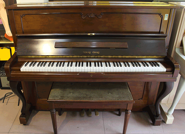 Đàn Piano Cơ Young Chang U121