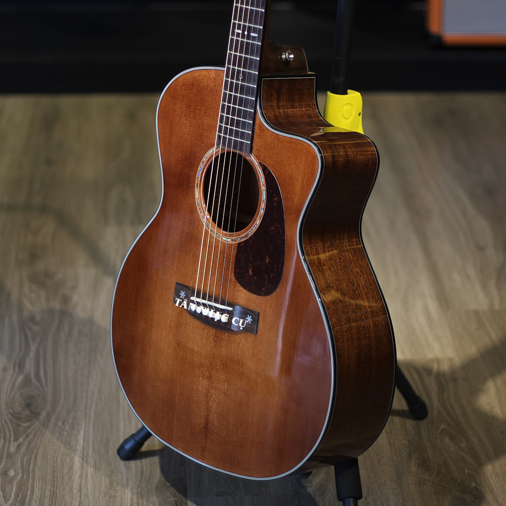 Đàn Guitar Saga SF830GC Acoustic