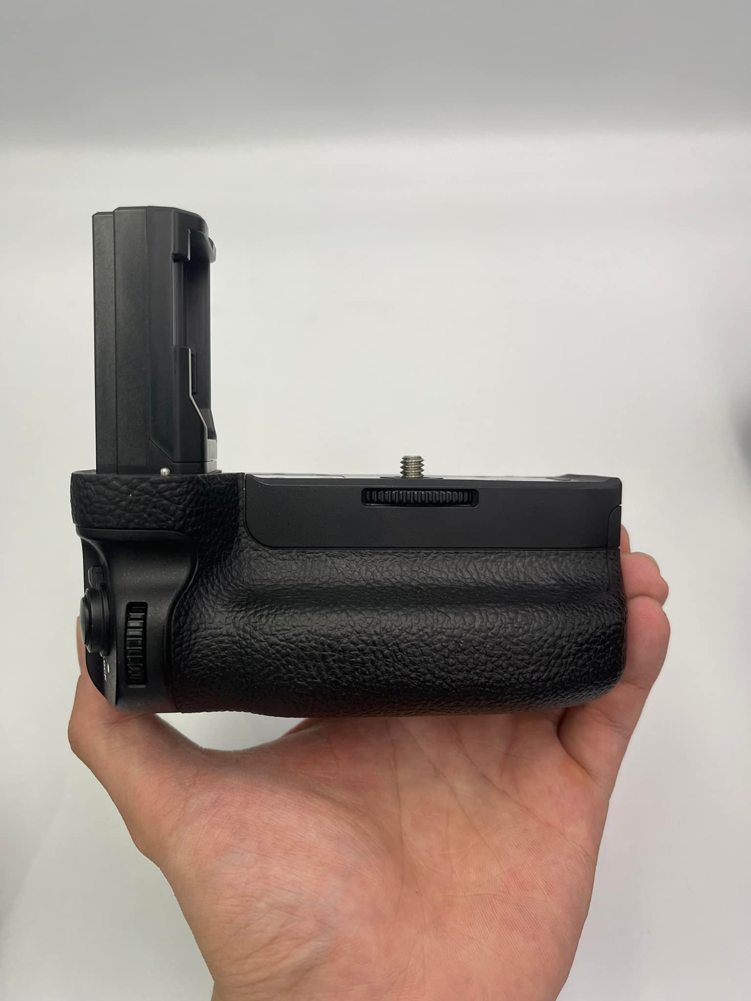 Grip zin Sony A7R3 (Đồ cũ)