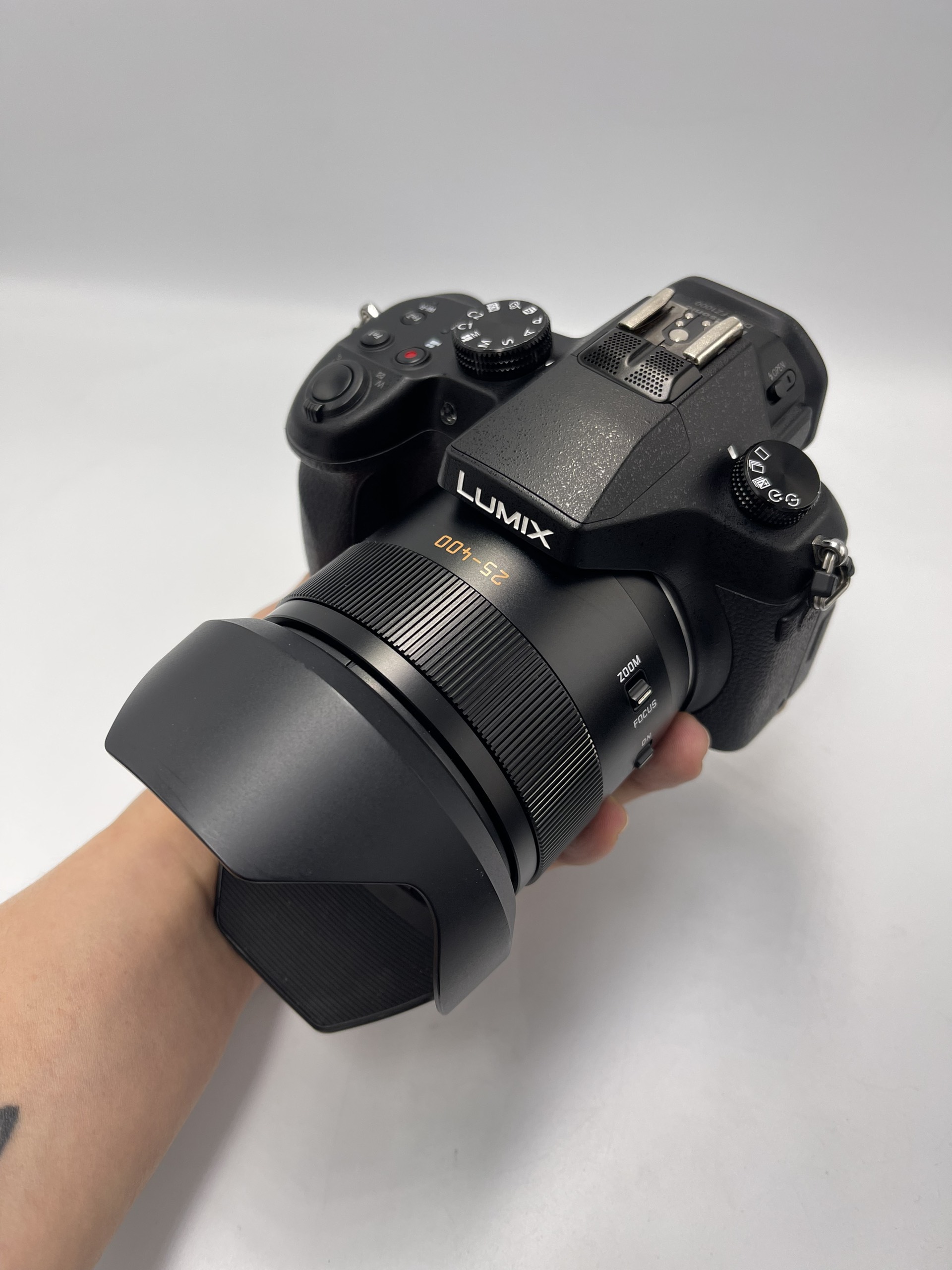 Panasonic Lumix FZ1000 (Đồ cũ)