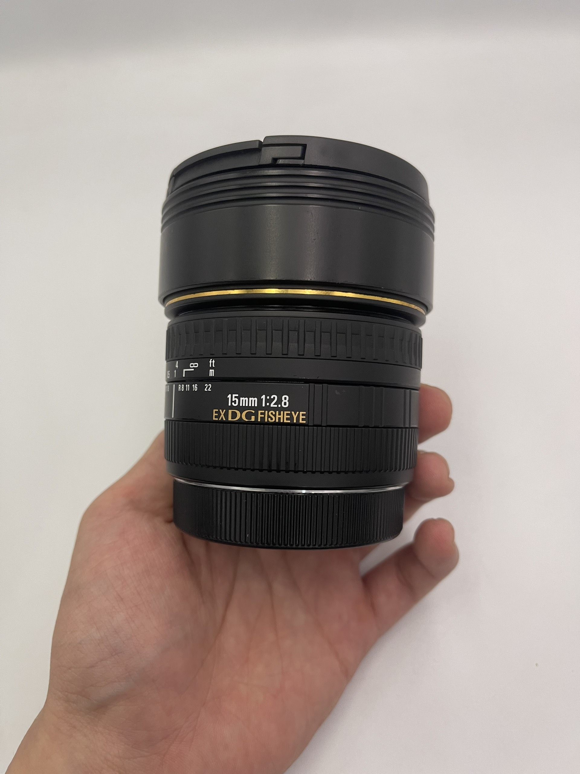 Sigma 15mm F2.8 EX DG Fisheye