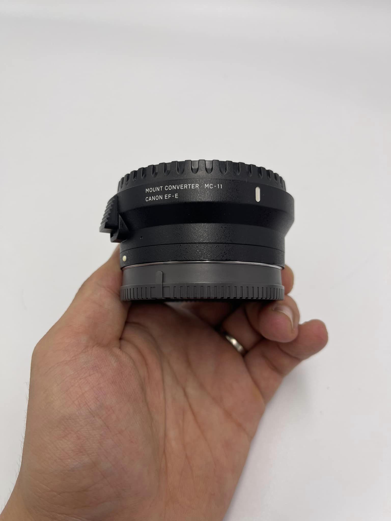 Sigma MC-11 Mount Converter/Lens Adapter Sony - Canon EF (Đồ cũ)