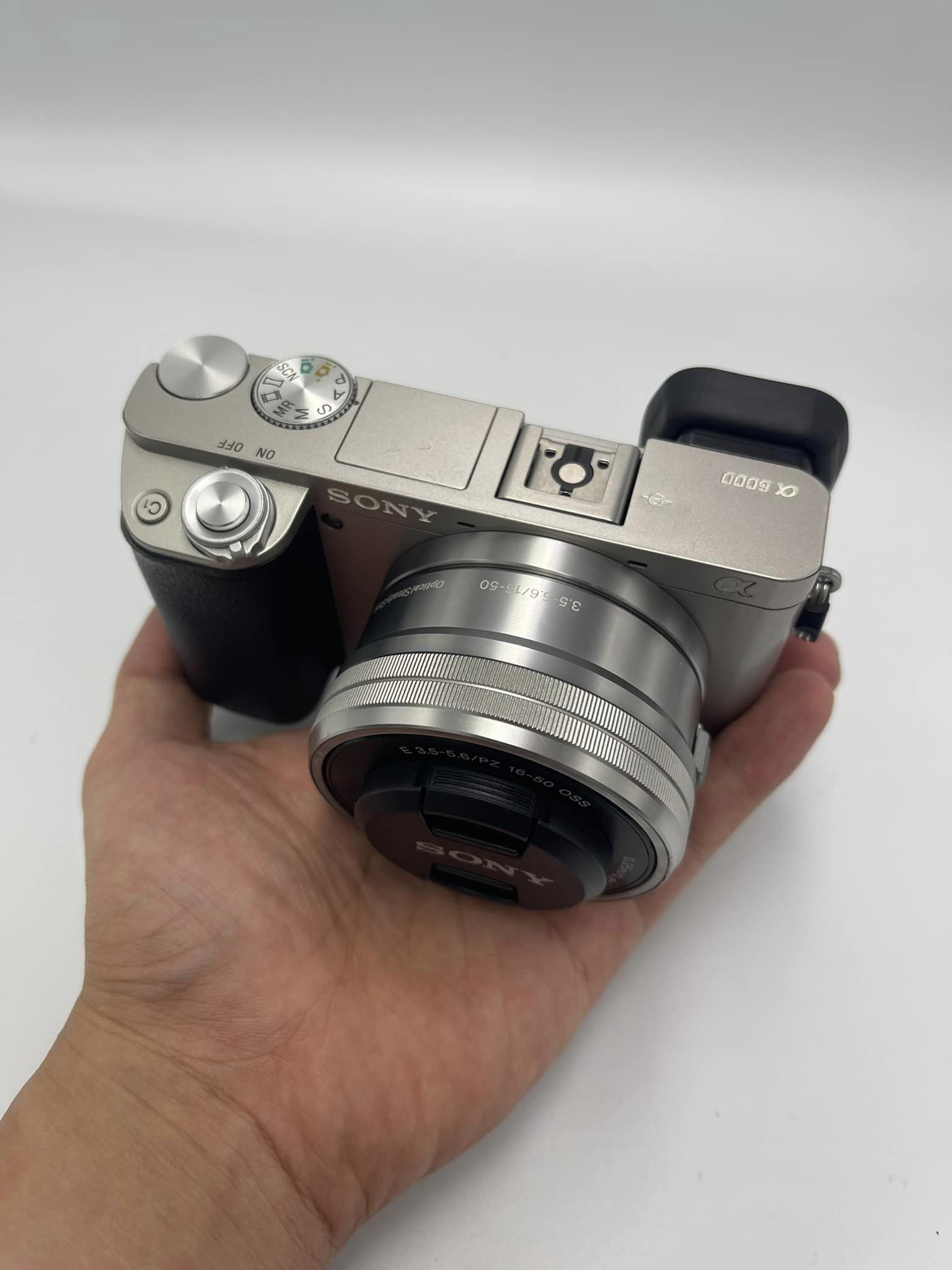 Sony A6000 Kit 16-50