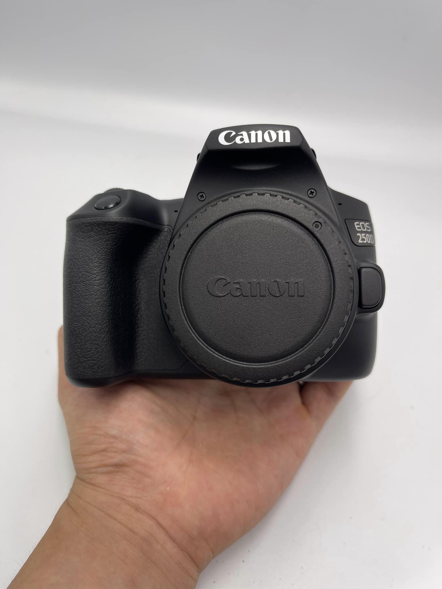 Canon EOS 250D (200D Mark II) kit 18-55 STM (Đồ cũ)