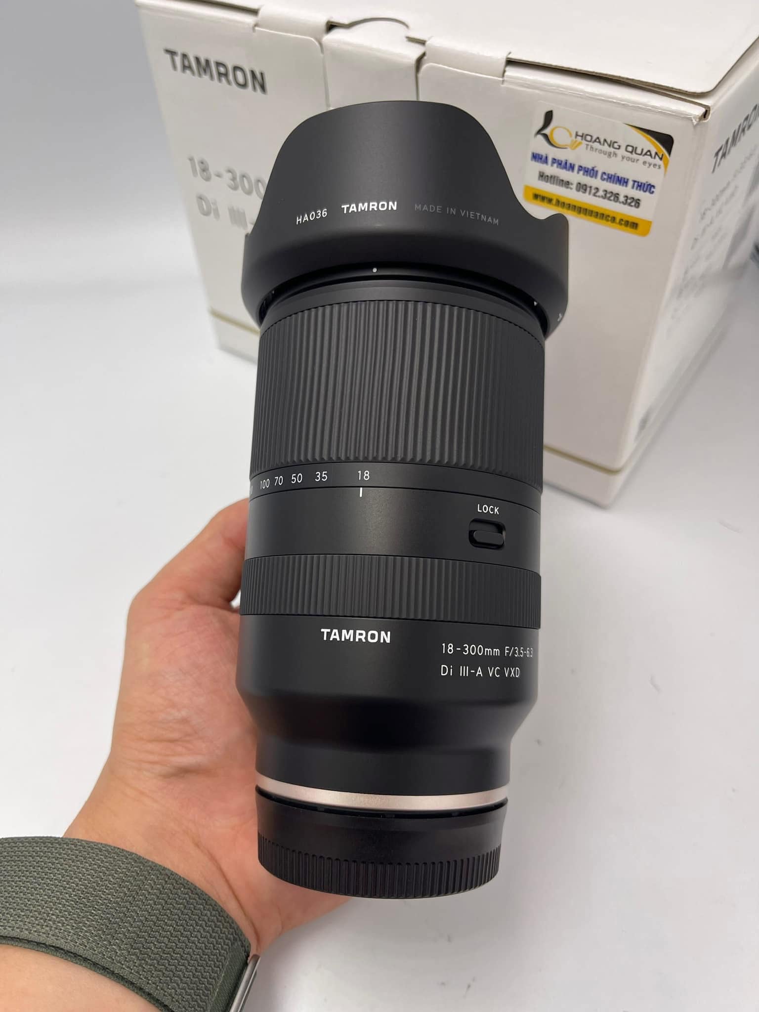 Tamron 18-300 F3.5-6.3 for Sony