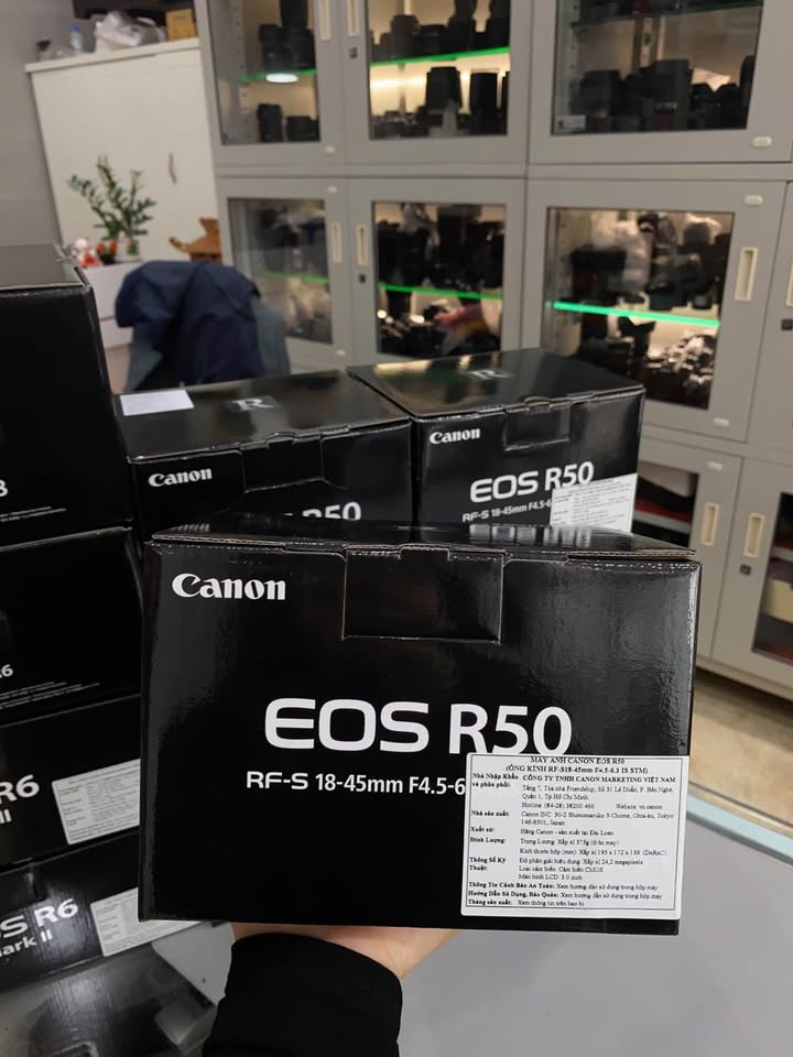 Canon EOS R50 Kit RF-S 18-45mm F4.5-6.3 IS STM (Chính hãng)