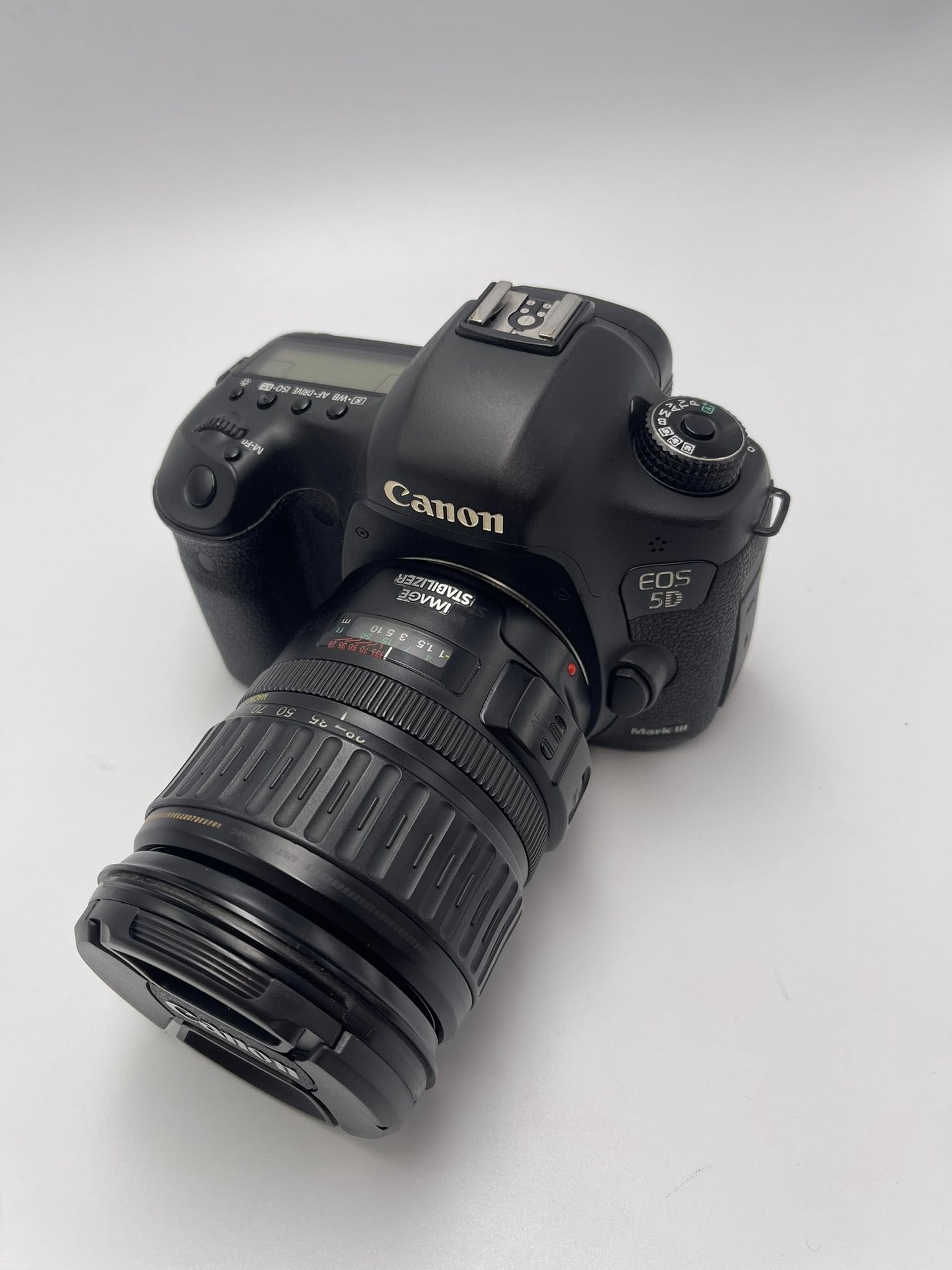[COMBO] Canon EOS 5D3 + Canon EF 28-135mm F3.5-5.6 IS USM