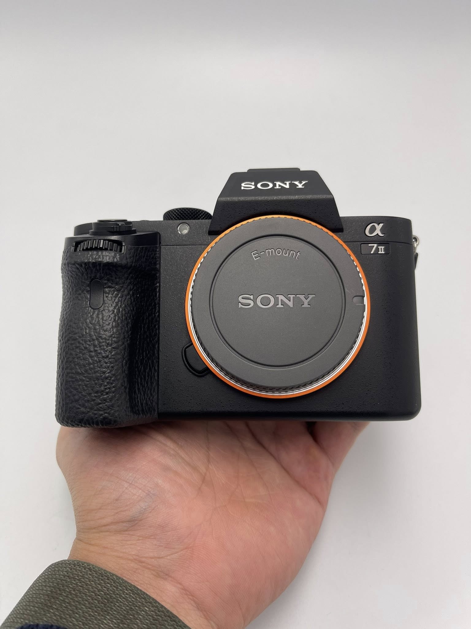 Sony A72
