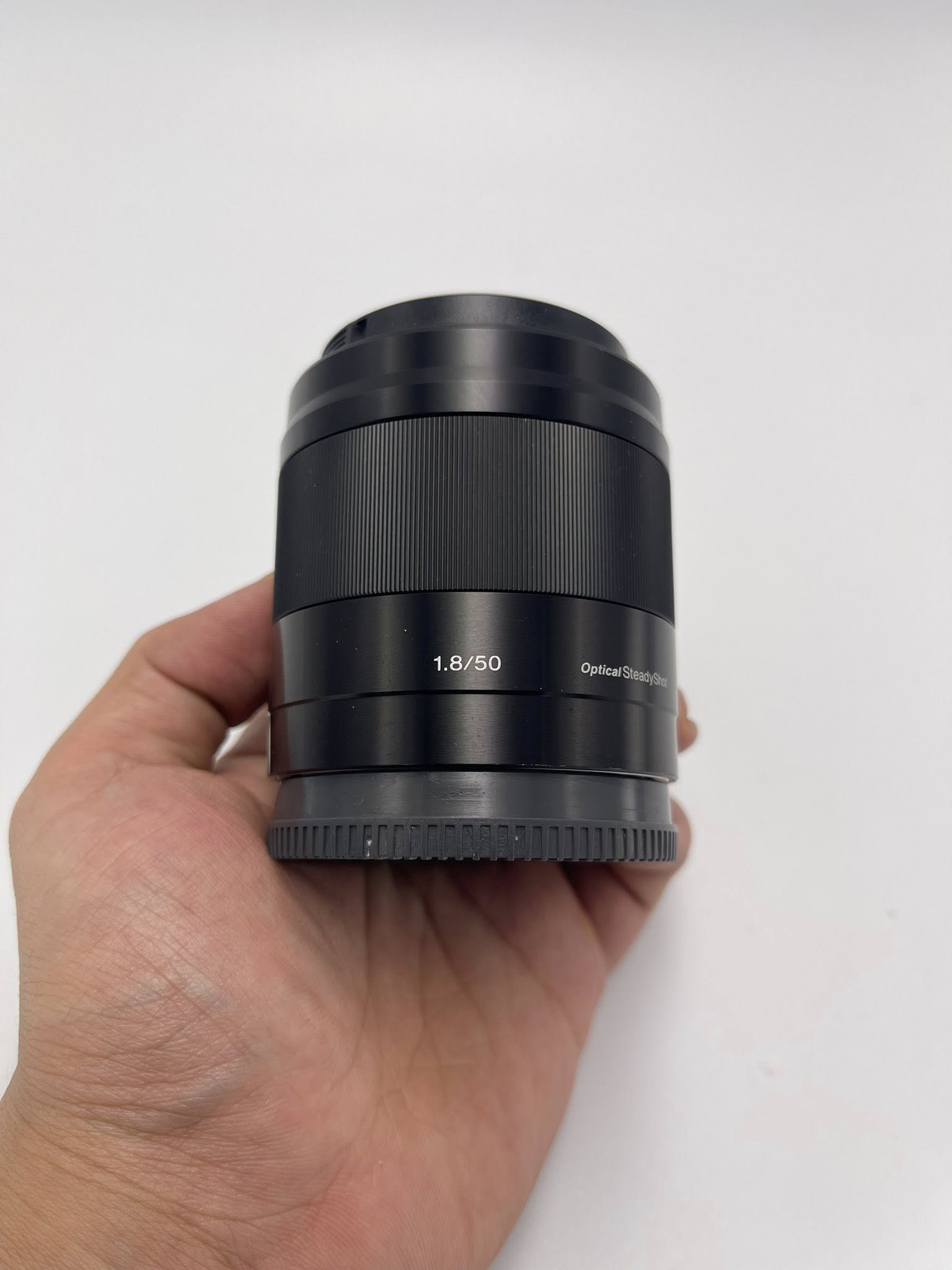 Sony E 50mm F1.8 OSS