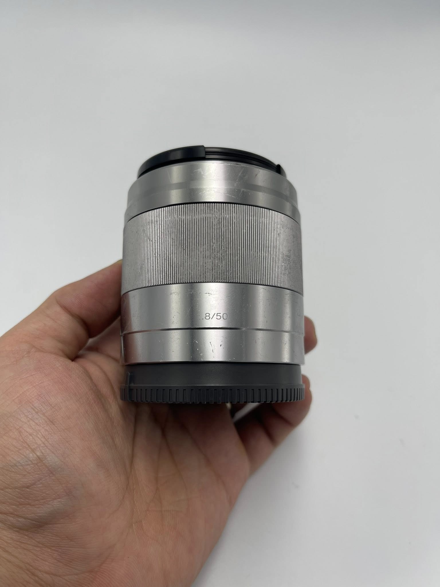 Sony E 50mm F1.8 OSS
