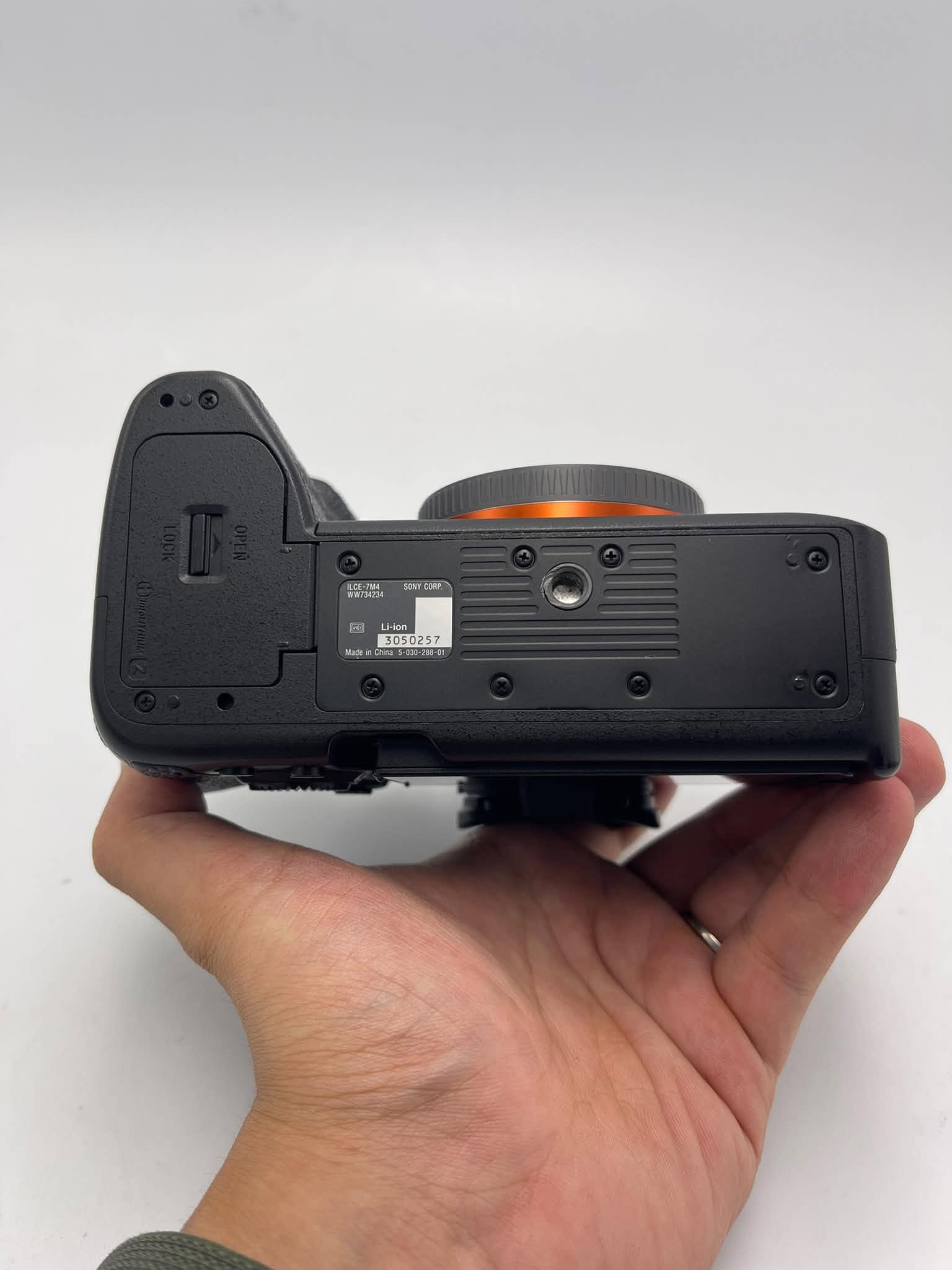Sony A74