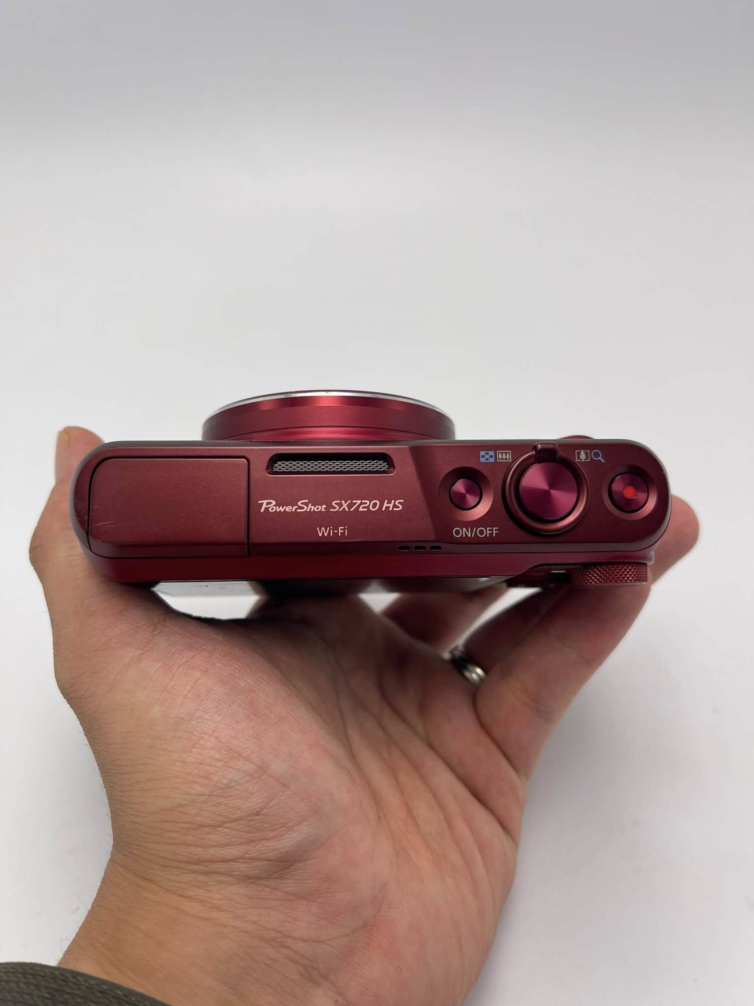 Canon PowerShot SX720 HS