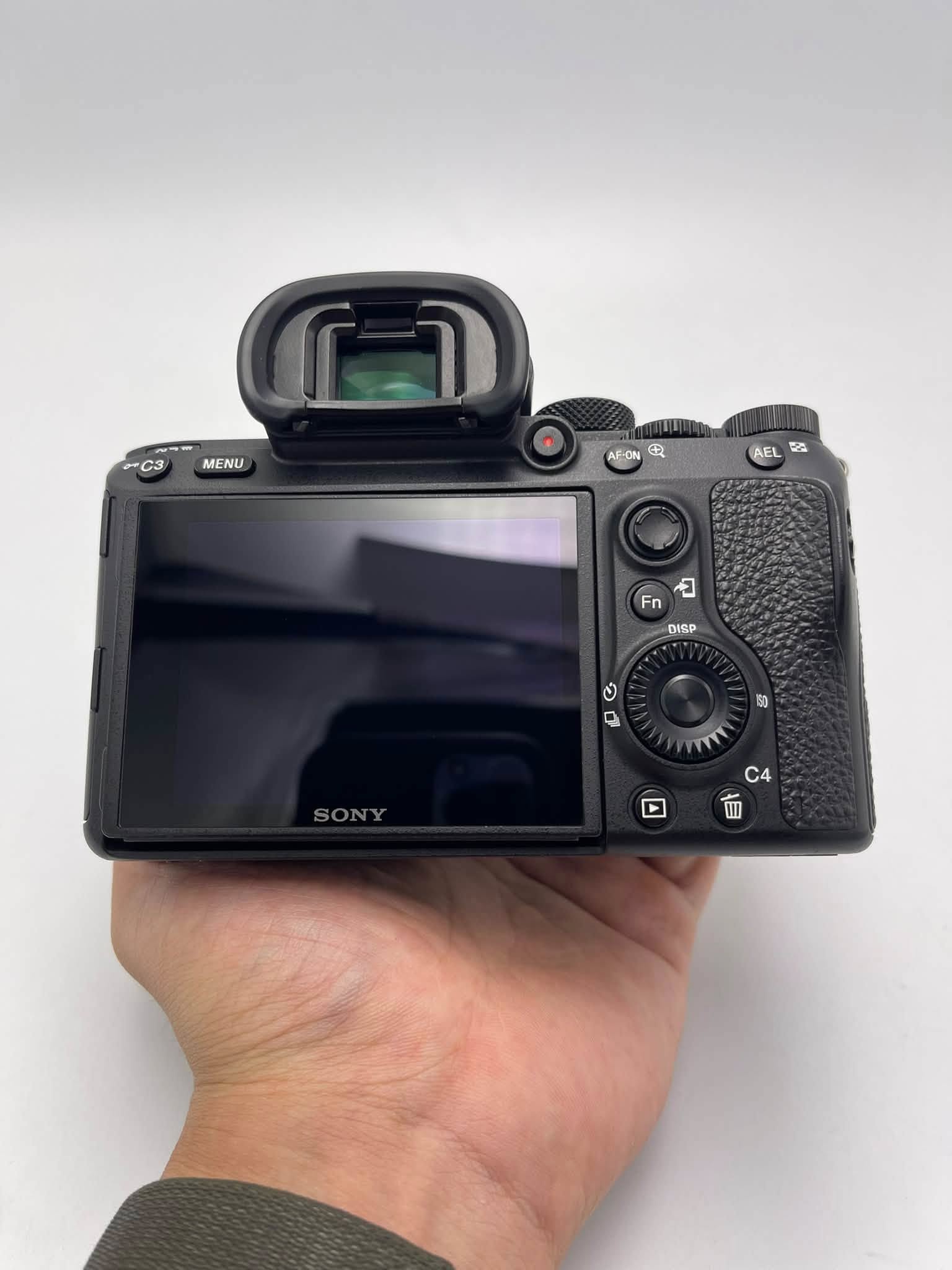 Sony A73