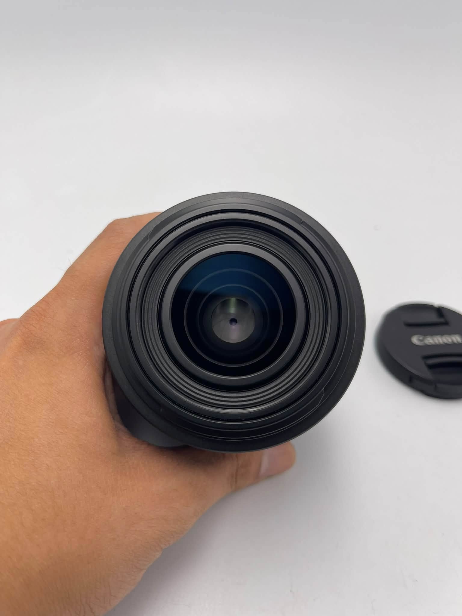 Canon RF 24mm F1.8 STM