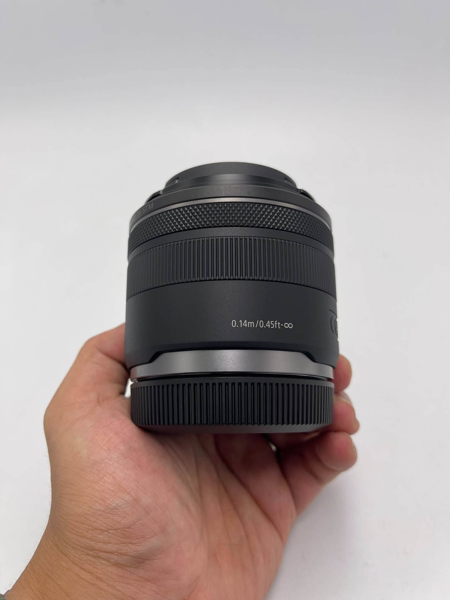 Canon RF 24mm F1.8 STM