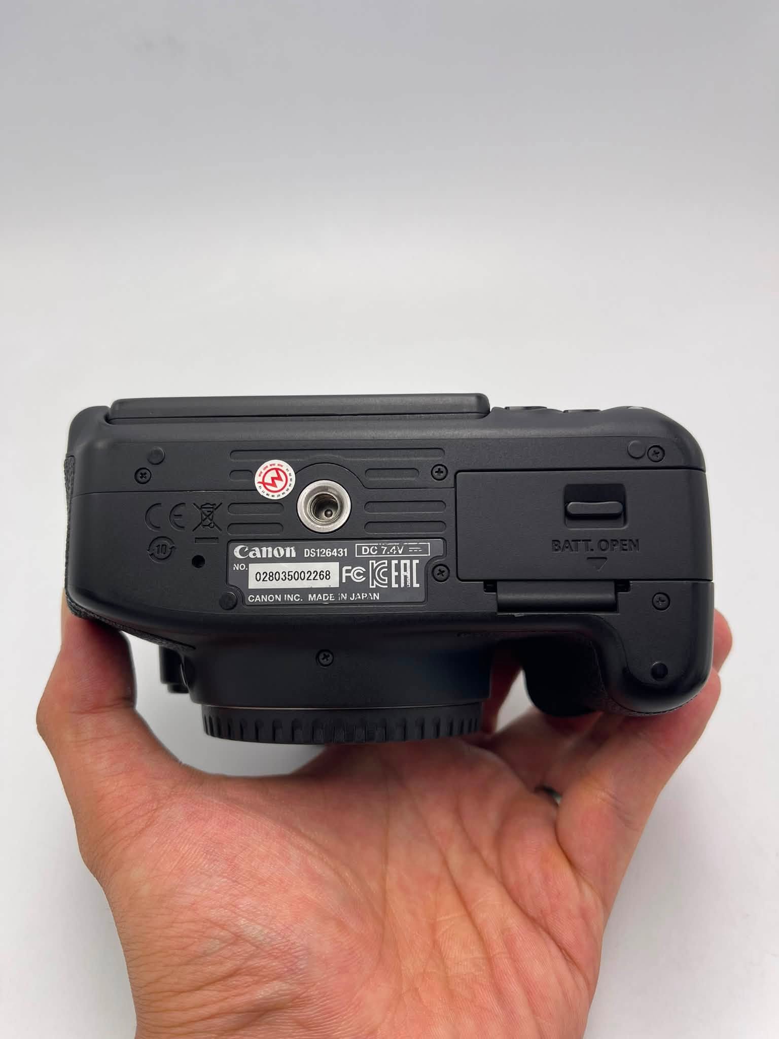 Canon EOS 700D