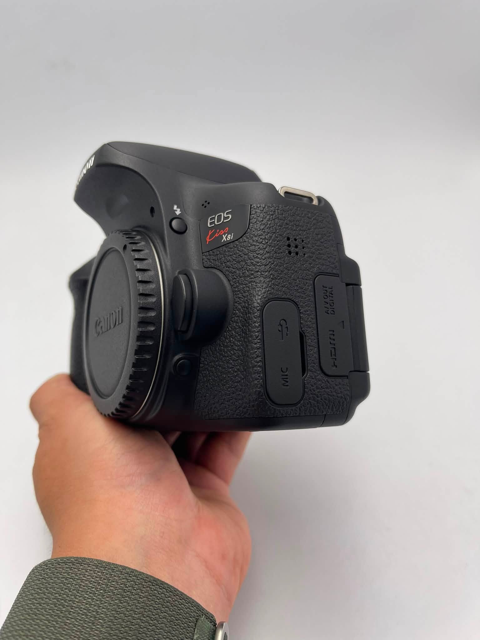 Canon EOS 750D
