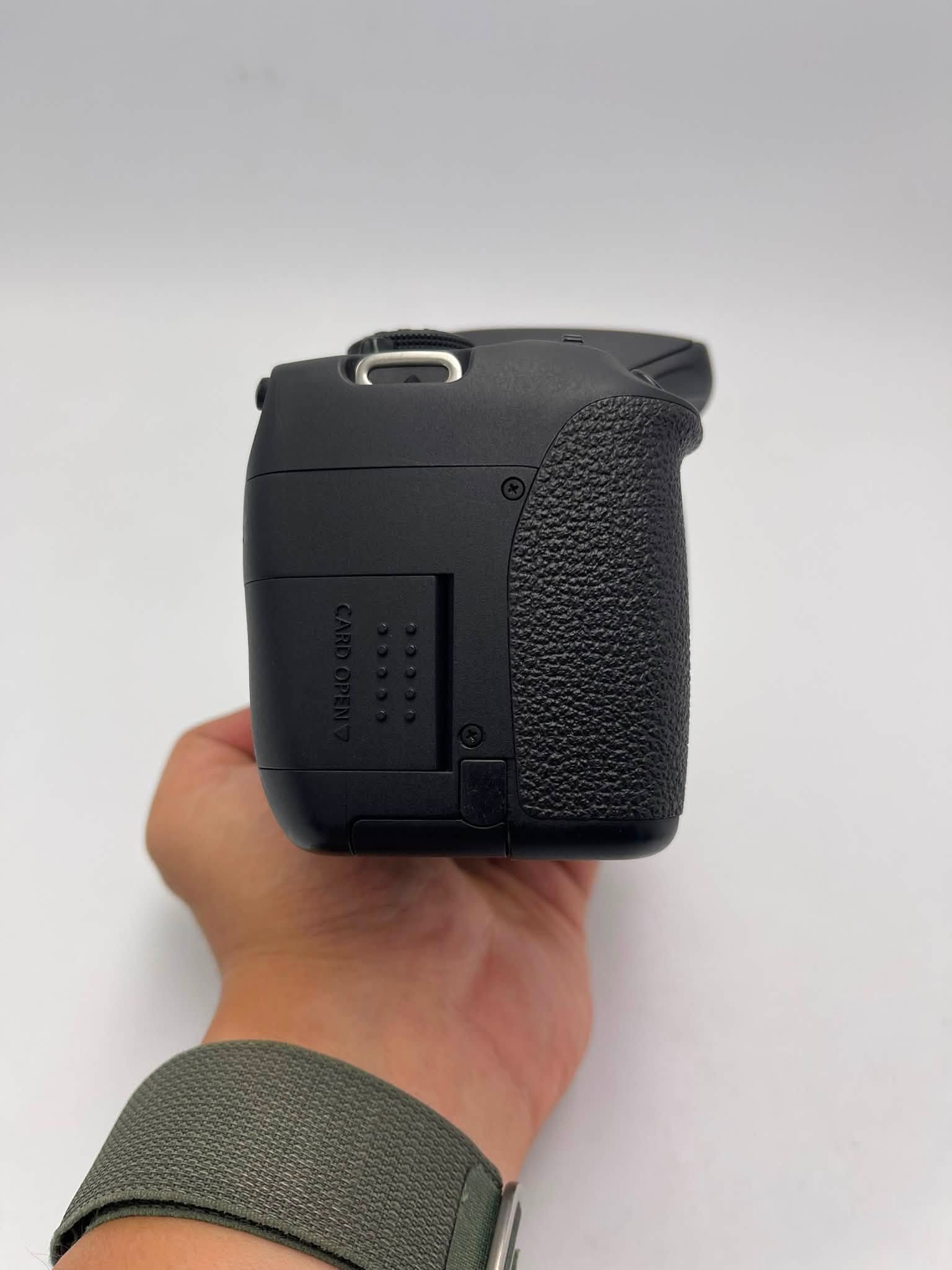 Canon EOS 700D