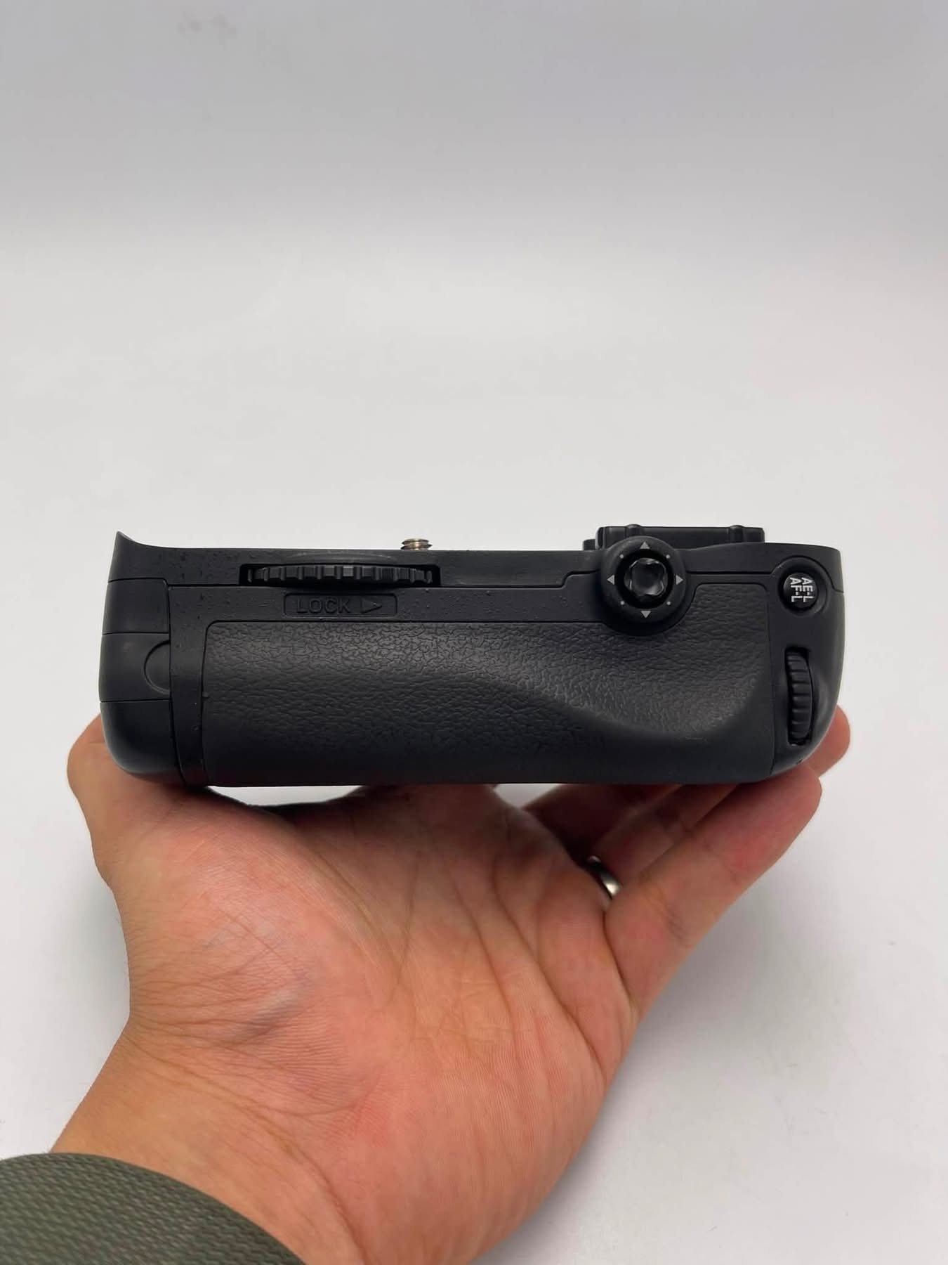 Grip pin zin Nikon MB D14 for Nikon D600, D610